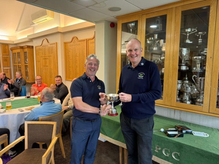 Captain’s team win Captain v Vice Captain match