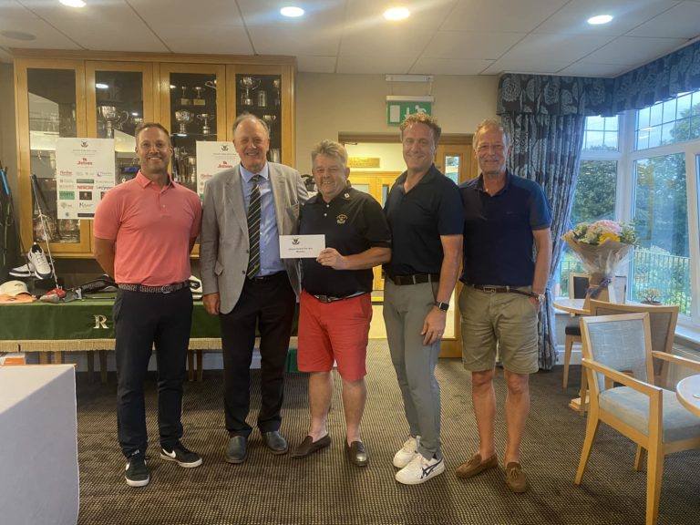 Mark Foxall and Team win the Jelson Pro Am Team Prize